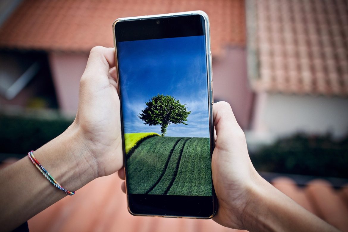 El Duelo de los Plegables: HONOR Magic V5 y Galaxy Z Fold 7 Lideran la Carrera por el Smartphone Más Delgado